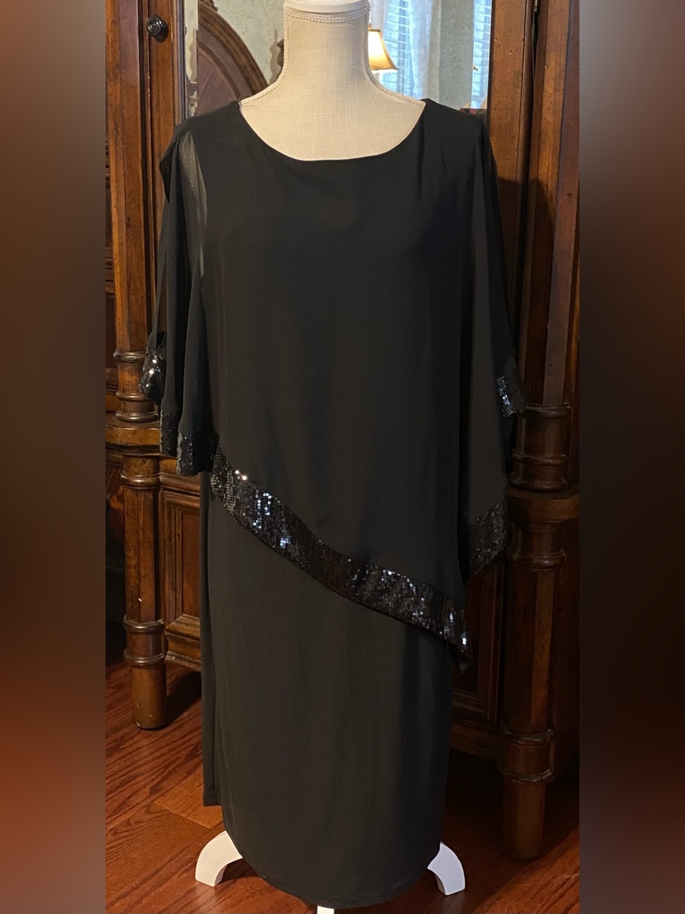 R&M Richards Black Sequin-Trim Midi Dress, size 14W
